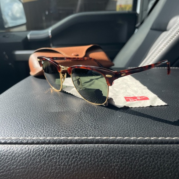 Ray-Ban Clubmaster - Picture 5 of 6